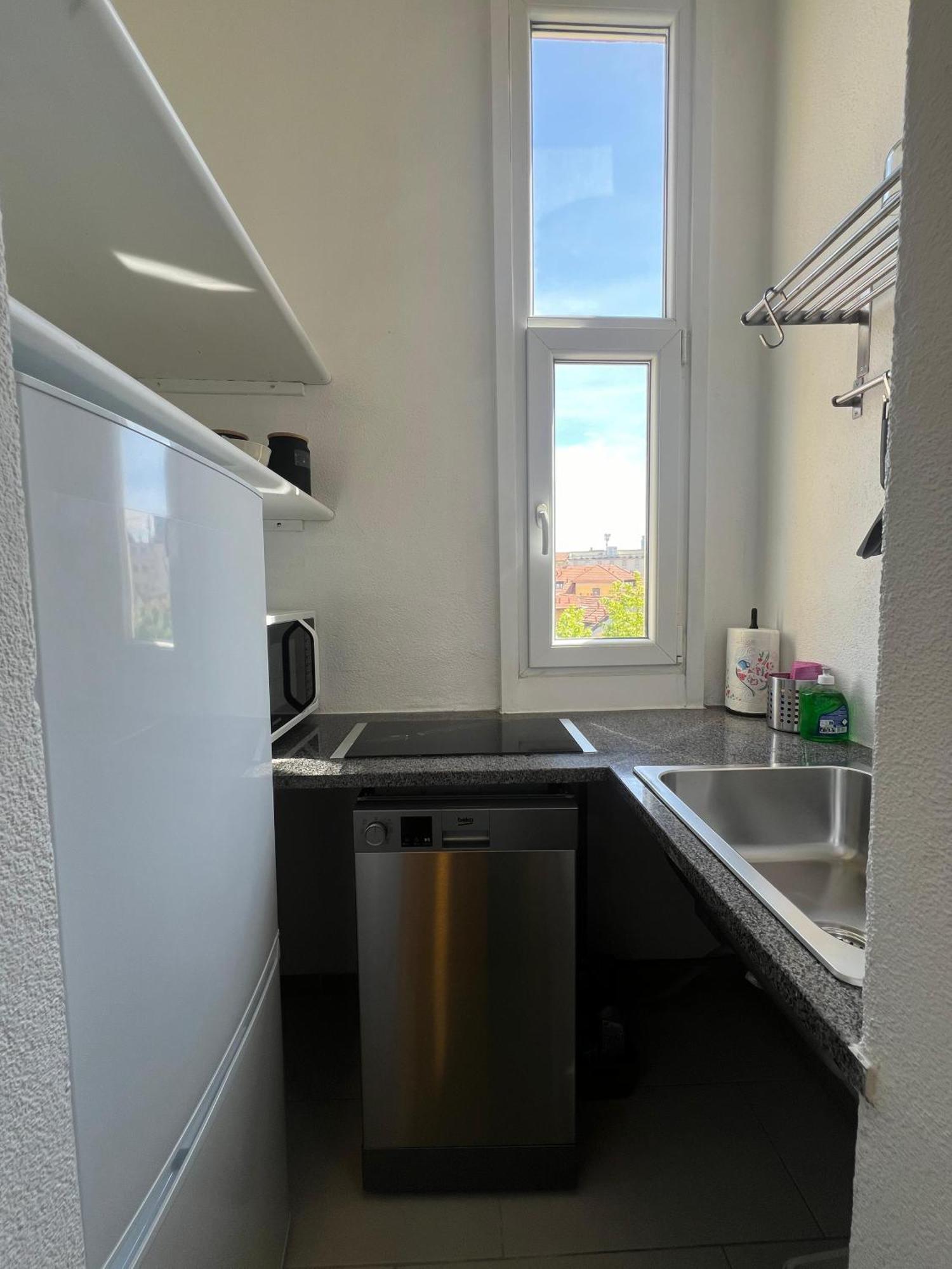 New Apartment With Balcony, Isola Bosco Verticale 米兰 外观 照片